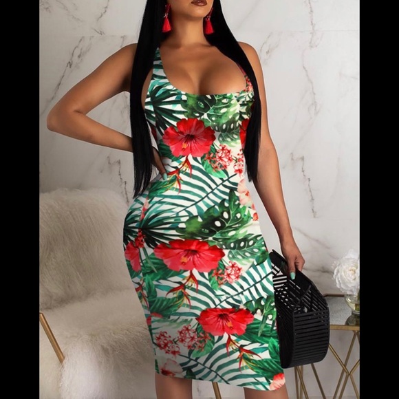 Sheri’s Boutique Dresses & Skirts - Sexy summer printed beach dress